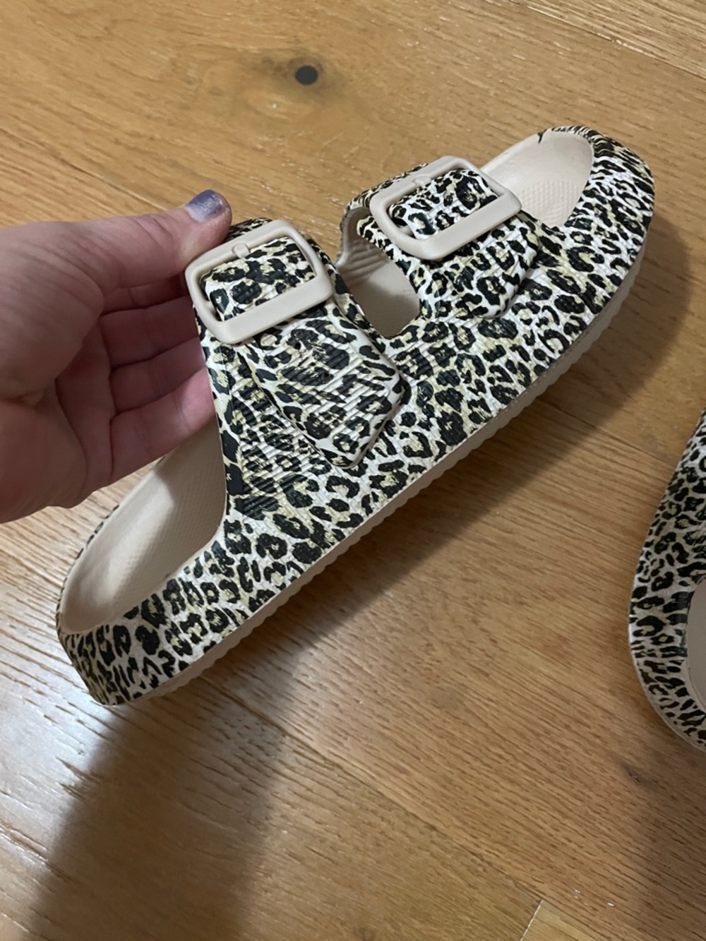 Leopard Print Thick-Soled Slip-On Sandals for Women 🐆 - Picture 4 of 13